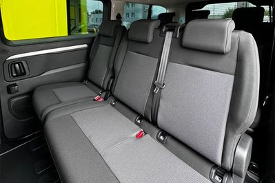 Opel Zafira Life Extra Long L2H1 Business AT8