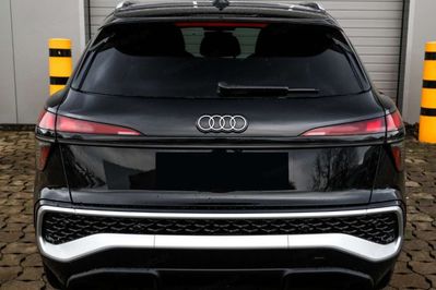 Audi Q3 e-Hybrid S line