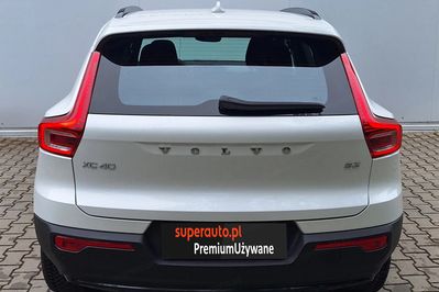 Volvo XC40 B3 Plus Dark
