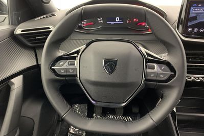 Peugeot 2008 STYLE 1.2 PureTech