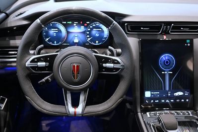 Hongqi H6 T Deluxe aut