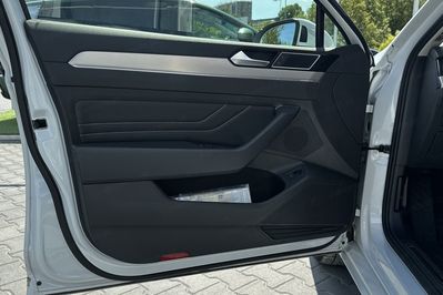 Volkswagen Passat Elegance 1.5 TSI EVO  DSG