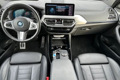 BMW iX3 80kWh Impressive
