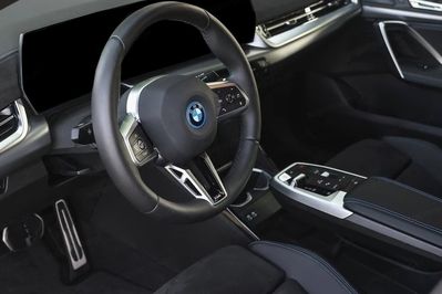 BMW iX2 eDrive20 M Sport