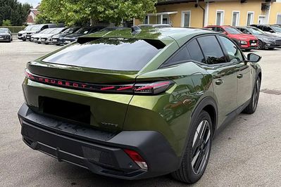 Peugeot 408 GT Exclusive S&S e-DCS6 1.2 PureTech mHEV