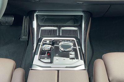 BMW Seria 7 740d xDrive M Sport
