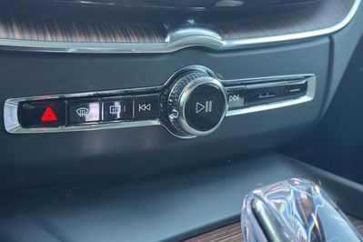 Volvo XC60 B5 B AWD Ultimate Dark