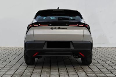 Alfa Romeo Junior 1.2 Ibrida