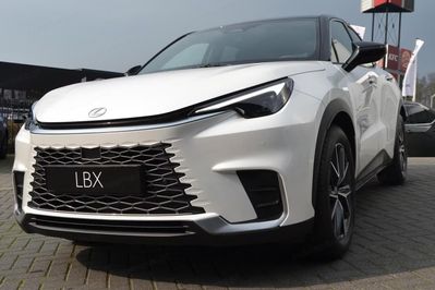 Lexus LBX Cool 1.5 Hybrid