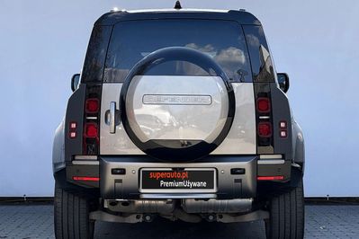 Land Rover Defender 110 D300 X-Dynamic HSE
