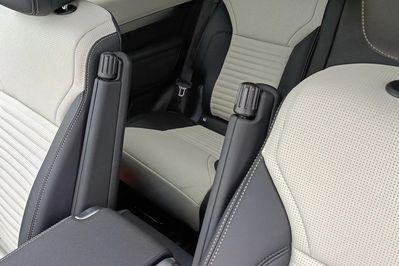 Land Rover Discovery V D250  S