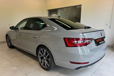 Skoda Superb 2.0 TSI Sportline DSG