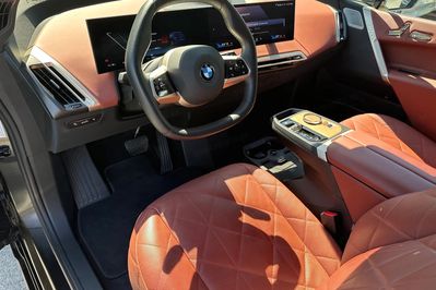 BMW iX xDrive60 111.5kWh