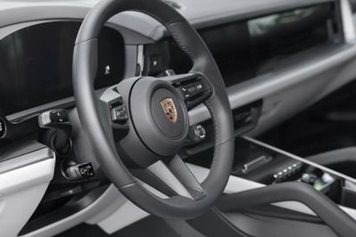 Porsche Cayenne E-Hybrid Black Edition