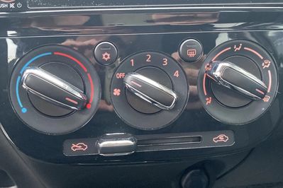 Mitsubishi Space Star 1.2 AS&G Invite SDA