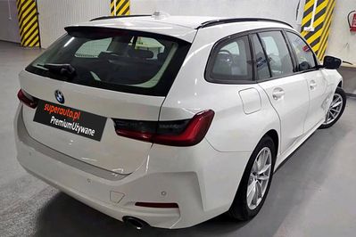 BMW Seria 3 318i aut