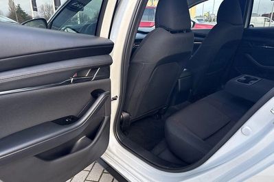 Mazda 3 2.0 Center-Line