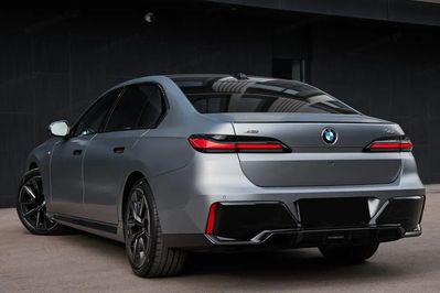 BMW Seria 7 740d xDrive M Sport