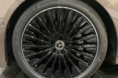 Mercedes Klasa E 220 d 4-Matic AMG