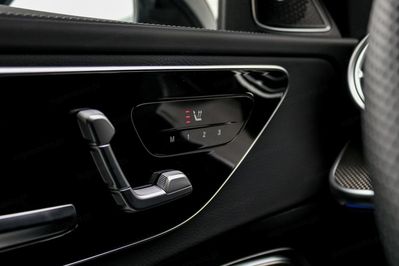 Mercedes Klasa C 220 d  4-Matic AMG