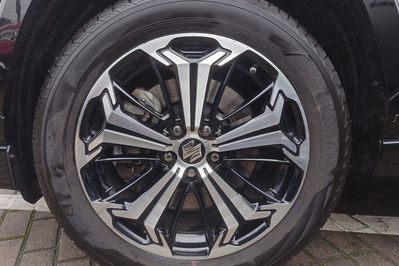 Suzuki Across 2.5 Plug-in Hybrid Elegance 4WD CVT