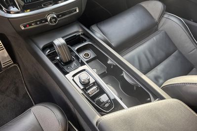 Volvo S60 B4 B R-Design