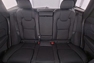 Volvo XC60 B5 B AWD Ultra Black Edition aut