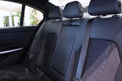 BMW Seria 3 318i M Sport aut