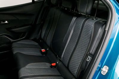 Peugeot 2008 Allure S&S  1.2 PureTech