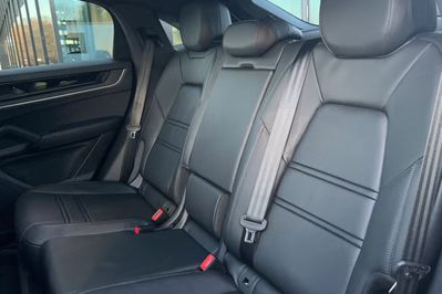Porsche Cayenne Black Edition