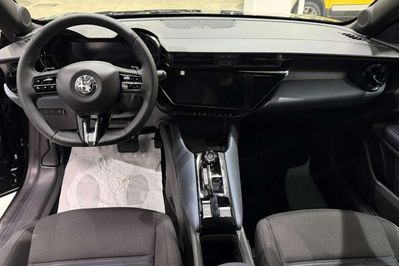 Alfa Romeo Junior 1.2 Ibrida
