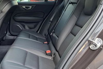 Volvo V60 B4 D Plus Dark