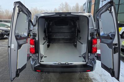 Peugeot Expert XL L2H1 EAT8