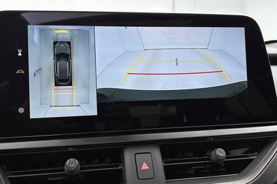 Lexus UX 300h F Sport 2.0 Hybrid Dynamic Force