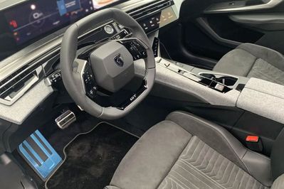 Peugeot 3008 GT Exclusive e-DCS6 1.2 mHEV