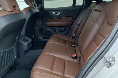 Volvo V60 D3 Momentum Pro