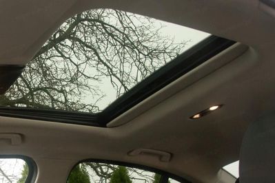 BMW Seria 3 320d xDrive Luxury Line aut