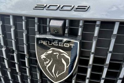 Peugeot 2008 Allure e-DCS 1.2 mHEV