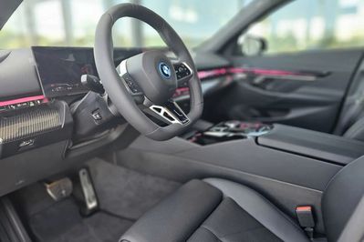 BMW Seria 5 530e xDrive M Sport