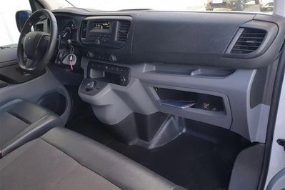 Peugeot Expert L2H1 AT