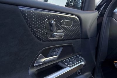 Mercedes GLB 200 mHEV AMG Line 7G-DCT