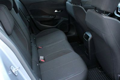 Peugeot 308 1.6 Hybrid PHEV Allure Pack EAT8