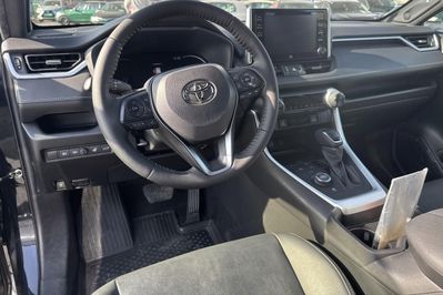 Toyota RAV4 Black Edition by JBL  2.5 Hybrid 4x4