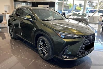Lexus NX 350h Omotenashi 2.5 Hybrid AWD