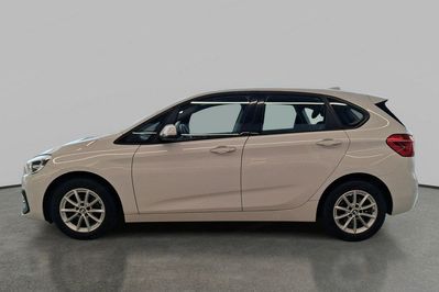 BMW Seria 2 216d aut