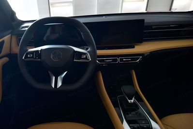 MG HS 1.5T PHEV Exclusive aut