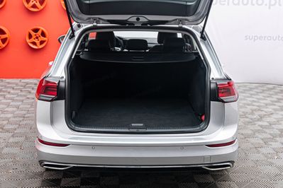 Volkswagen Golf VIII 2.0 TDI SCR Style