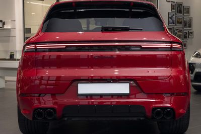 Porsche Cayenne E-Hybrid  Black Edition