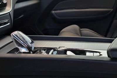 Volvo XC60 T6 Plug-In Hybrid AWD Plus Dark