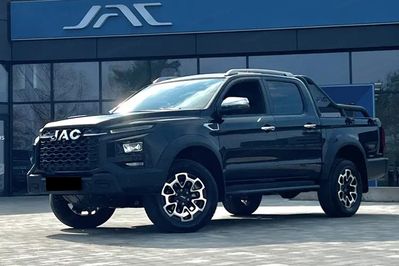 Jac T9 8AT 4x4